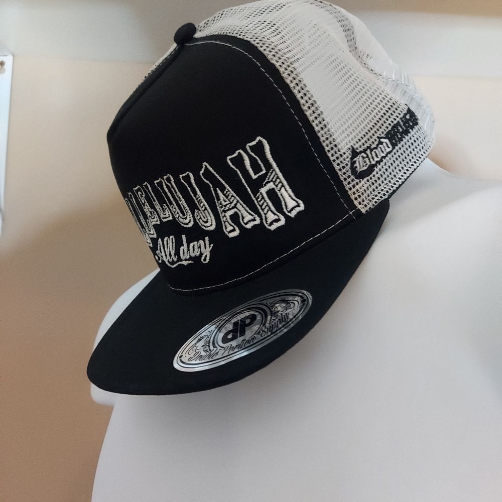 Baseball cap - Picture 2 of 4